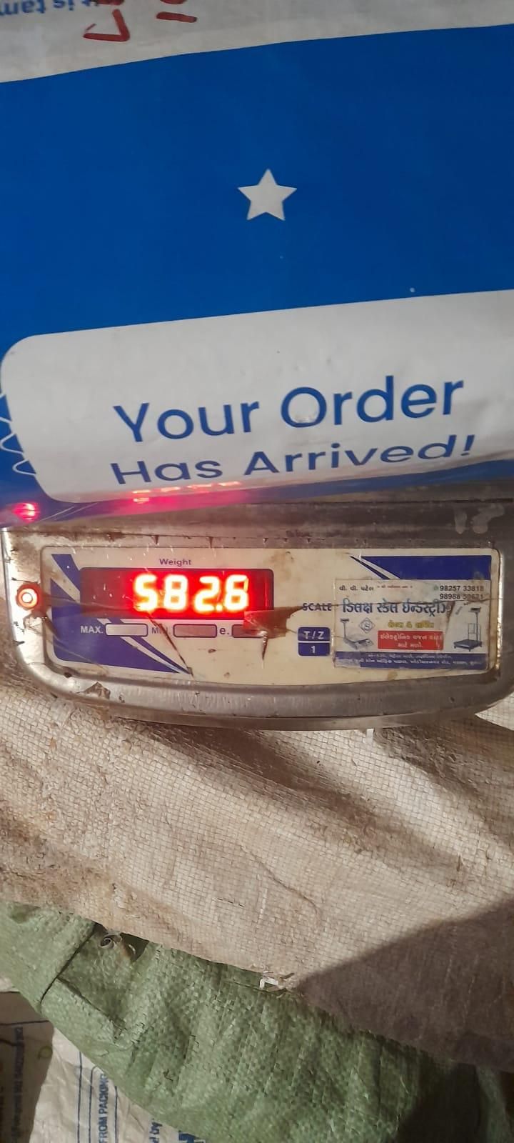 Multifunctional Solar Waterproof Flashlight (USB Charging)